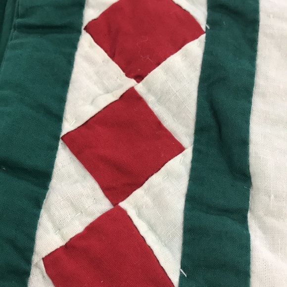 Vintage Christmas Table Runner - Picture 10 of 10